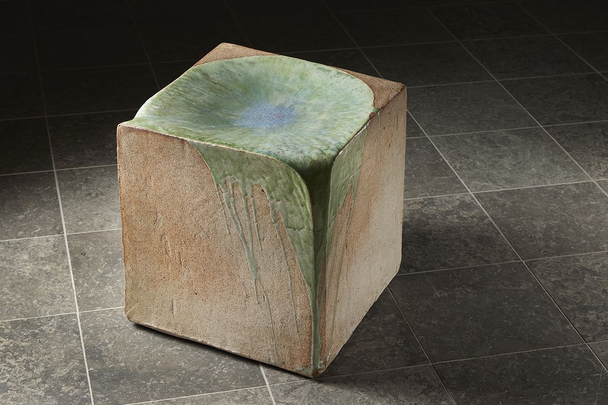 Ursula Munch-Petersen, <i>Cubical Shape</i>, 1966<br>Glazed stoneware. 47,5 cm (height) x 44 cm (width)<br>Purchased before 1990. Inv.nr. 1967-022. ©The artist. Photo: Ole Mortensen