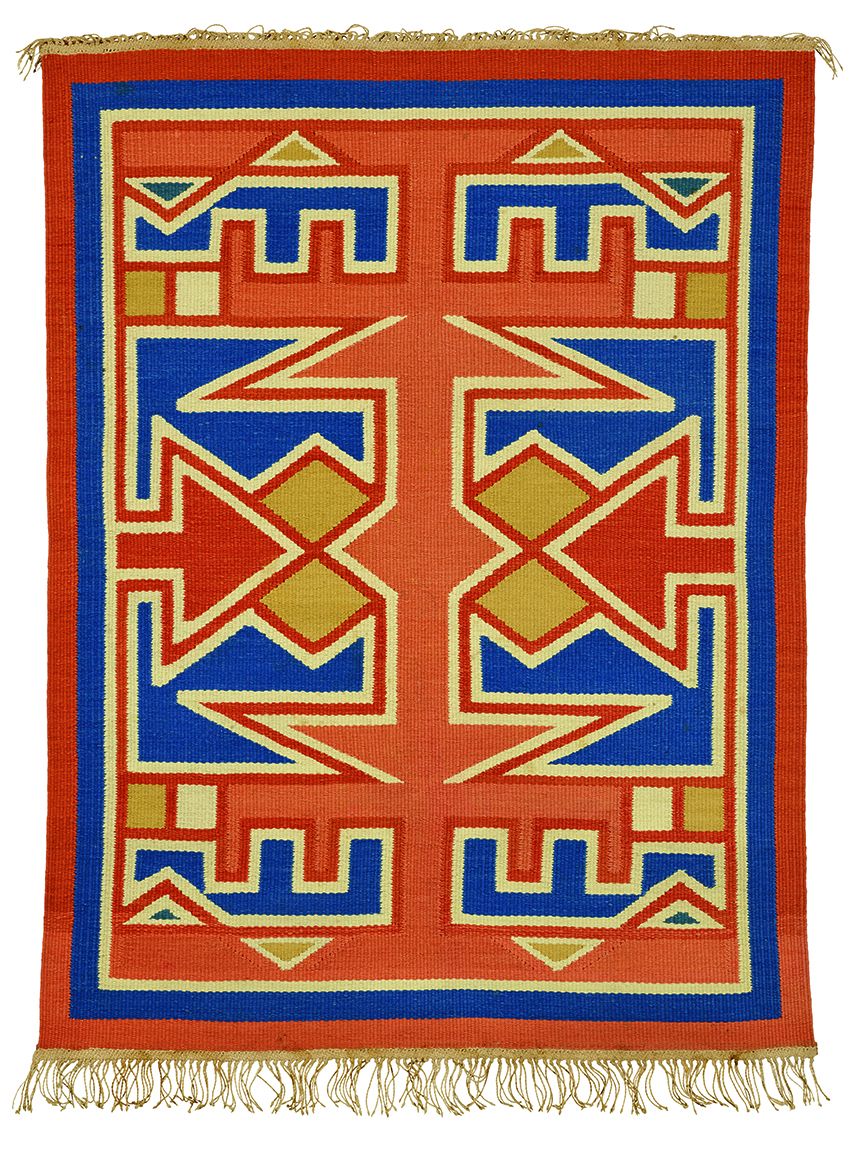 Anna Thommesen, <i>Red and Blue</i>, 1954<br>Weaved vegetable dyed wool. 175x134 cm.<br>Purchased by Holstebro Kommune. Received 1986. Inv.nr. 2004-003. ©Artist's heirs. Photo: Ole Mortensen