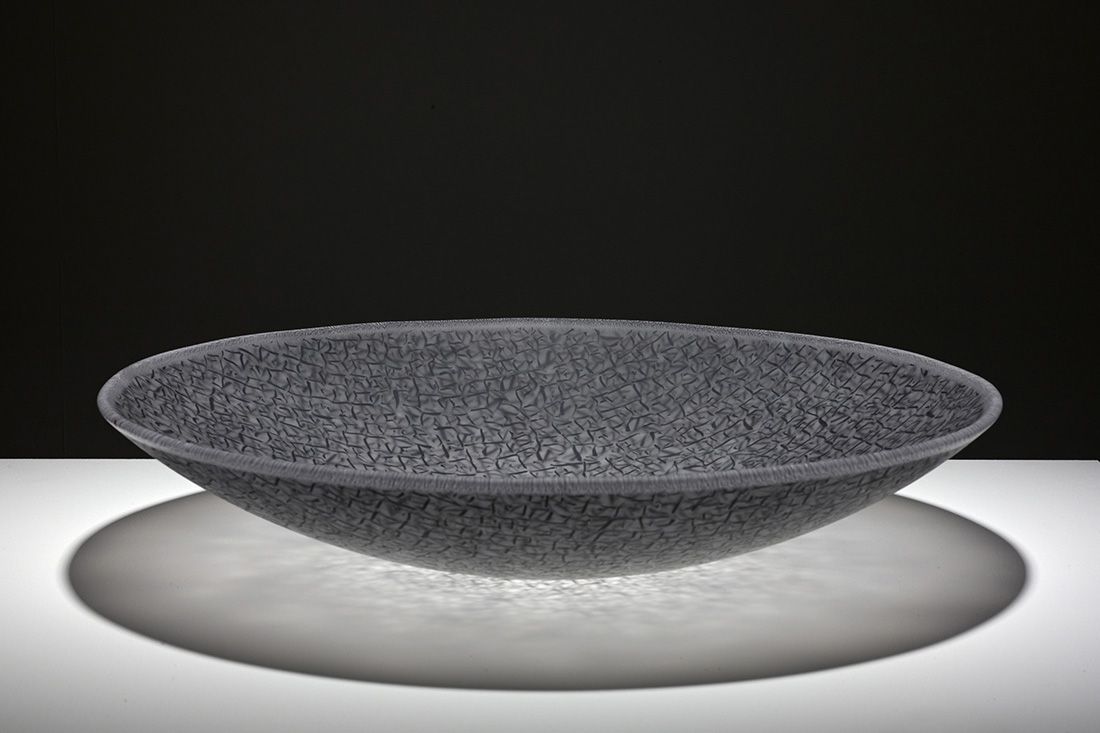 Tobias Møhl, <i>Glassweaver Plate, 4</i>, 2012<br>Glass. 82,5 cm (diameter)<br>Purchased 2013. Inv.nr. 2013-039. ©The artist. Photo: Anders Sune Berg